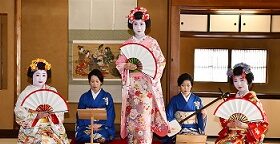 城下町やまがた探険隊 ”舞子のいる街めぐり”